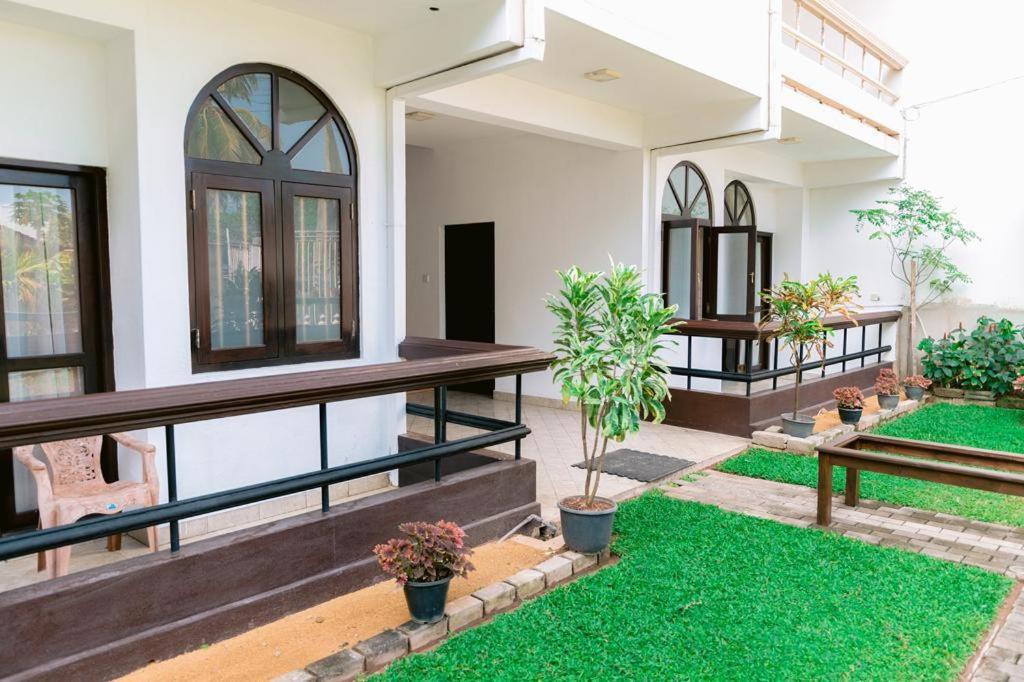 Romantic Garden Hotel Negombo Kültér fotó