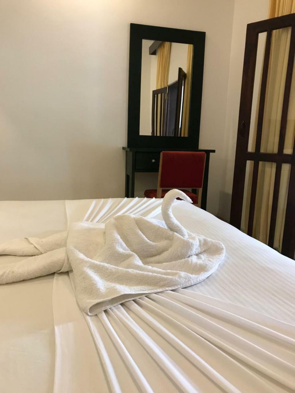 Romantic Garden Hotel Negombo Kültér fotó